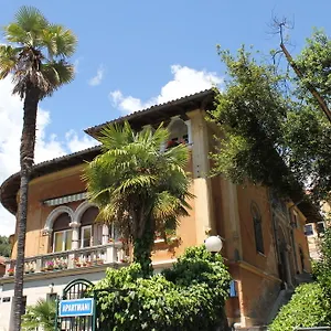 Ines Komel Apartman